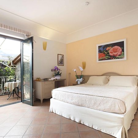 Relais Villa Angiolina Sorrento Eksteriør billede