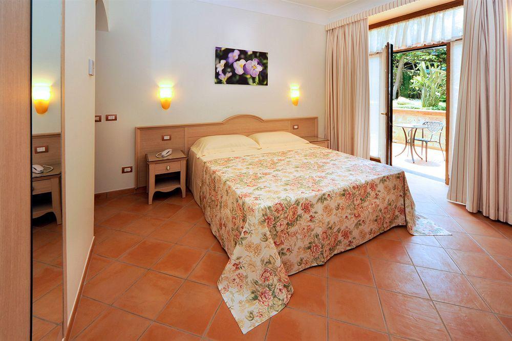 Relais Villa Angiolina Sorrento Eksteriør billede