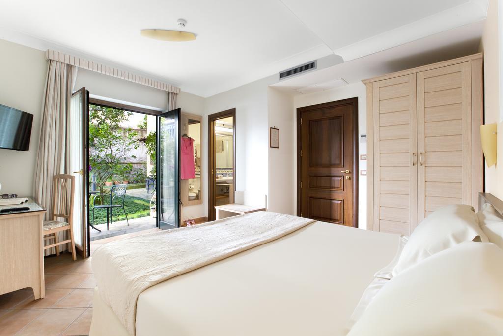 Relais Villa Angiolina Sorrento Eksteriør billede