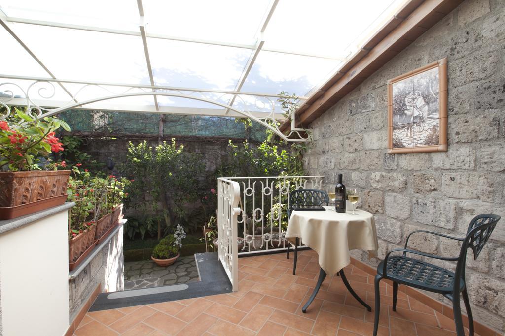 Relais Villa Angiolina Sorrento Eksteriør billede