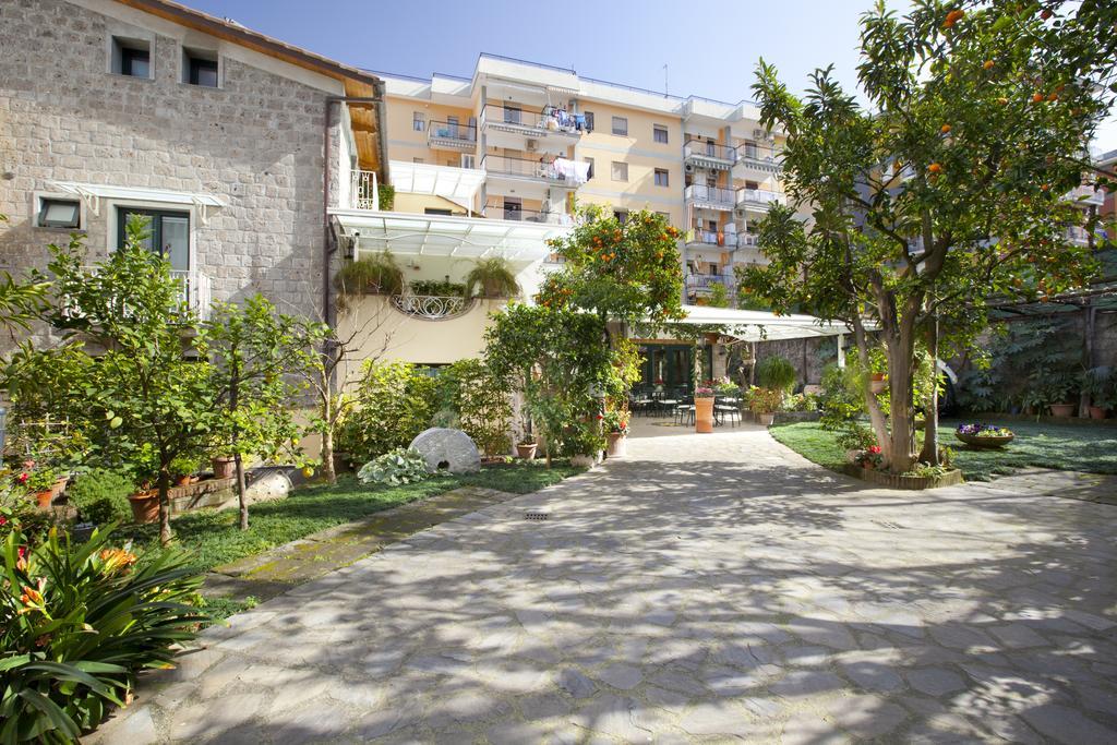 Relais Villa Angiolina Sorrento Eksteriør billede