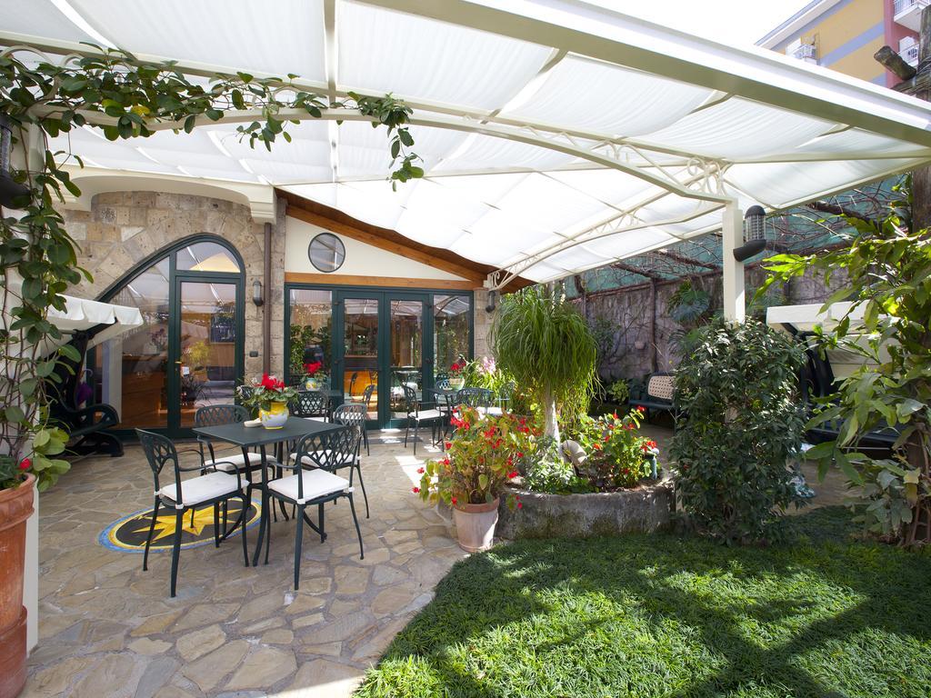 Relais Villa Angiolina Sorrento Eksteriør billede