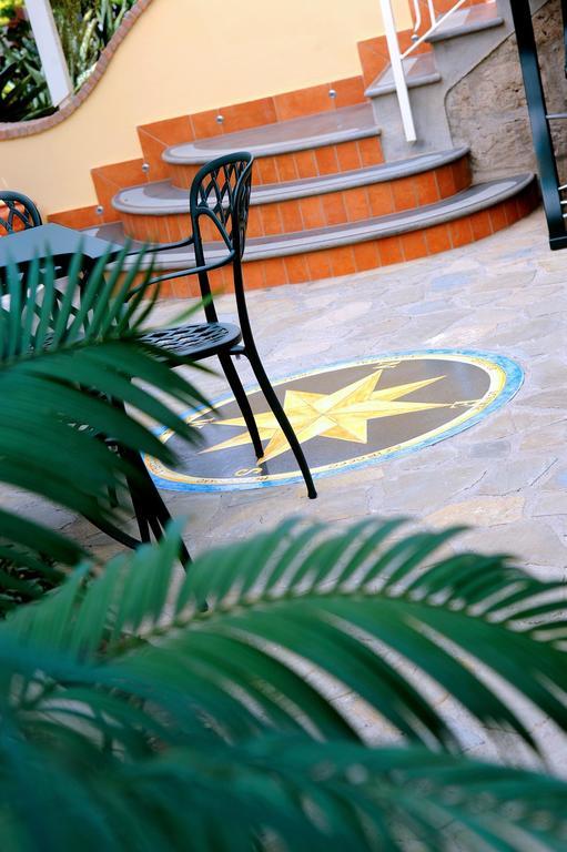 Relais Villa Angiolina Sorrento Eksteriør billede
