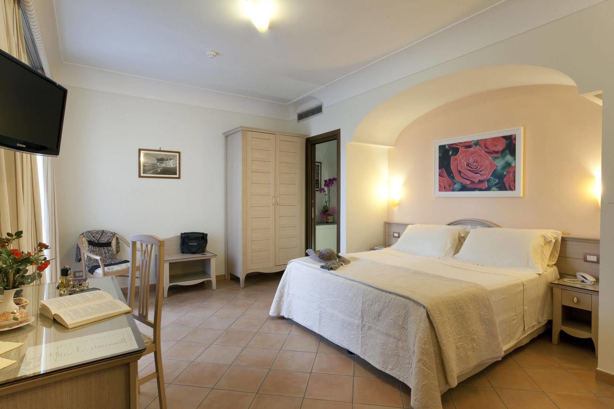 Relais Villa Angiolina Sorrento Eksteriør billede