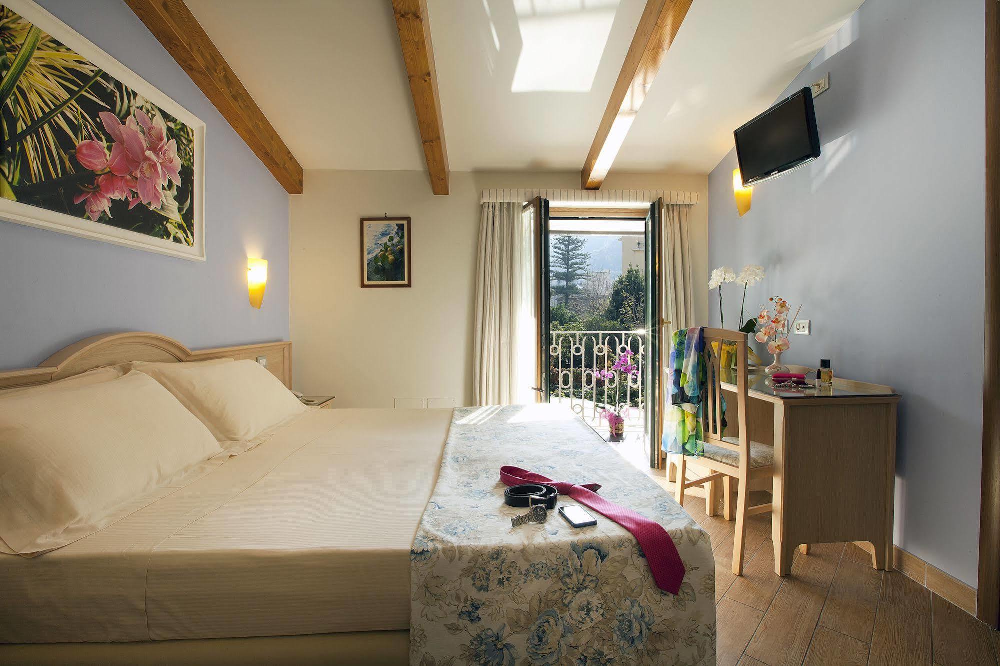 Relais Villa Angiolina Sorrento Eksteriør billede